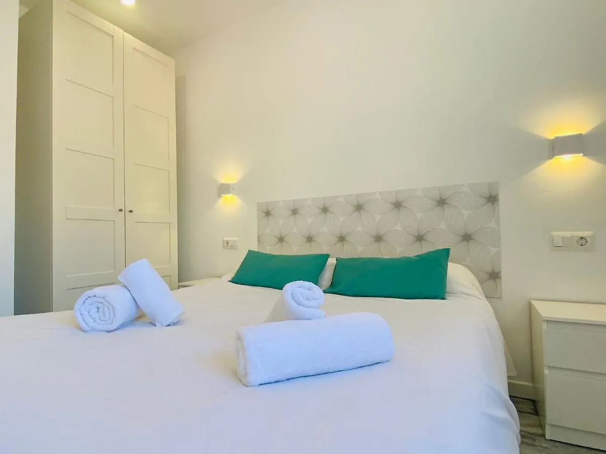 Bonito Apartamento En 2º Linea De Playa & Parking Málaga